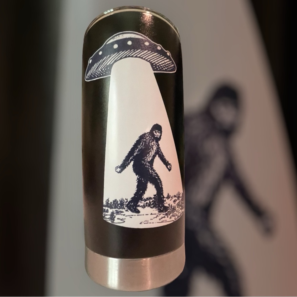 🆕 Bigfoot - Sasquatch - UFO - Thermal Stainless Steel Tumbler with Straw 🛸